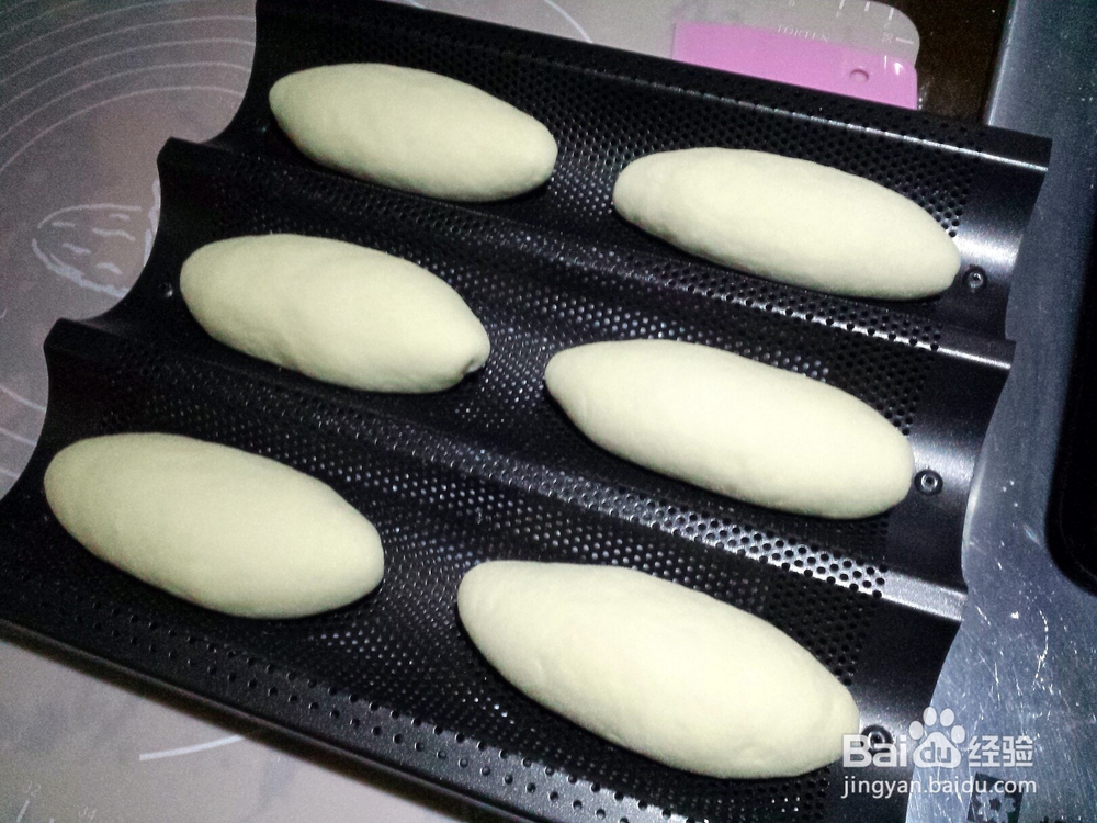 怎么做黄金鹅油香葱面包?