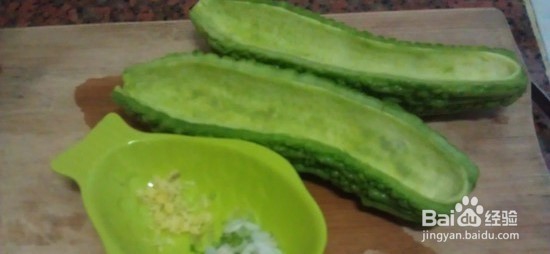 好吃有美容的---酿苦瓜做法