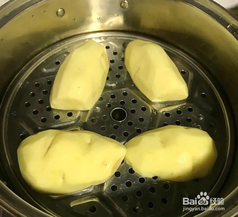 面包糠香酥薯饼