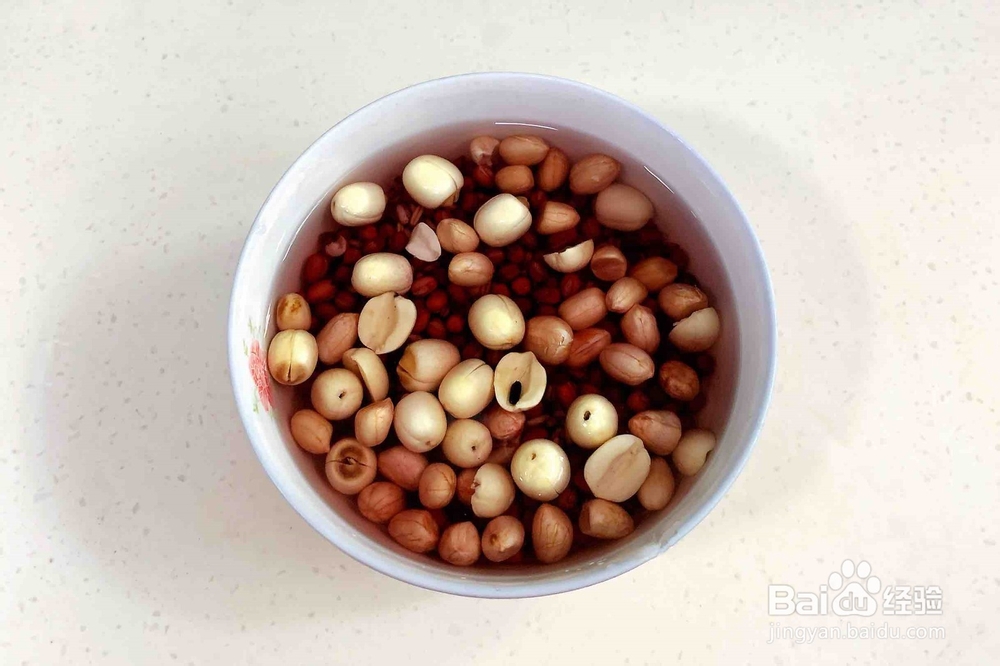 牛奶杂粮甜粥