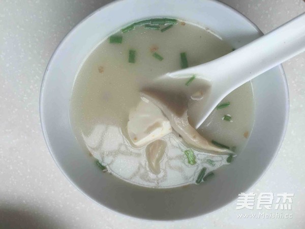 鲫鱼豆腐菌类汤