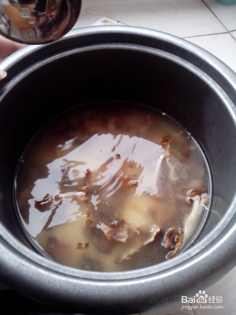 超简单电饭煲做腊肉稀饭