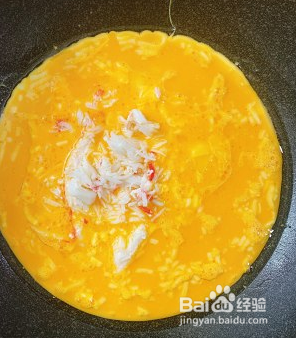 如何制作松叶蟹蛋包蟹
