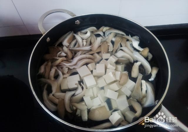 家庭自制豆腐蔬菜蛋花汤