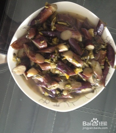 茄子炒咸菜的做法