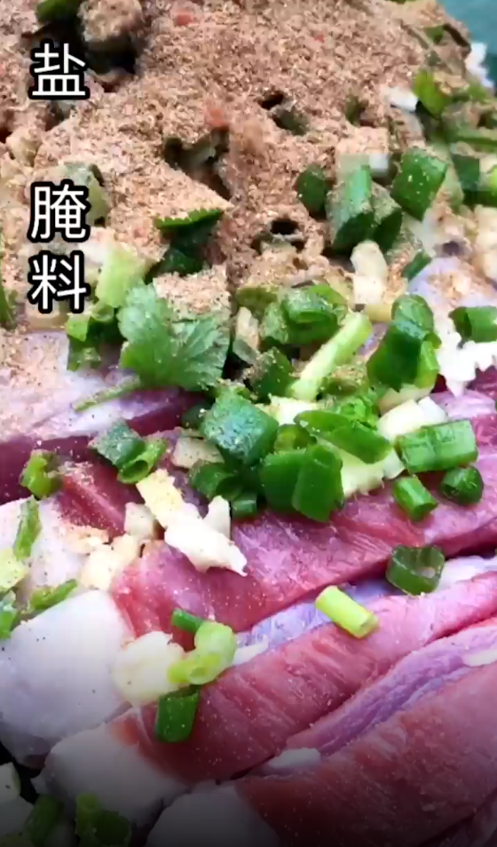 野外如何烤羊腿