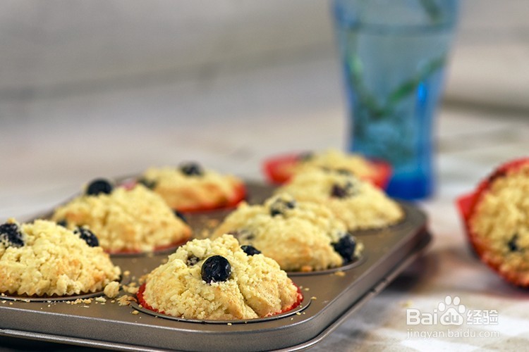 <b>金宝顶蓝莓马芬的做法—烘焙食谱</b>