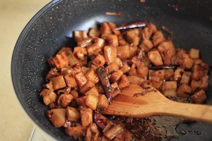 河南特色-香辣藕丁的正宗做法