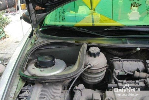 标致206更换汽车空调滤芯安装教程