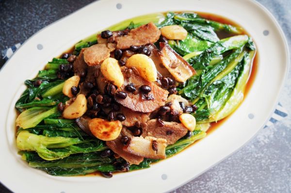 咸熏肉炒豉香油麦菜