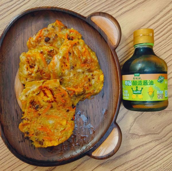 蔬菜鸡蛋肉末发面小软饼