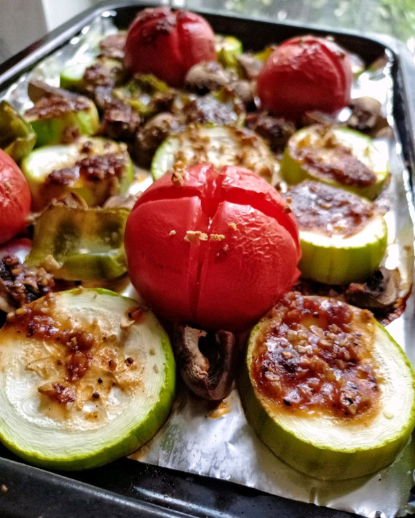 蒜蓉黑椒汁烤时蔬