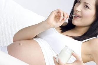 女性多喝酸奶对身体的好处