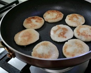 豆渣糯米粉豆沙饼的做法