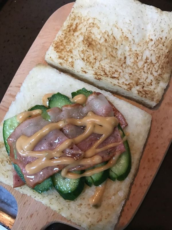 培根青瓜三明治