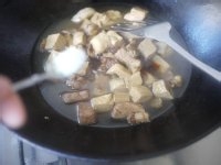 冻豆腐烧回锅肉的做法