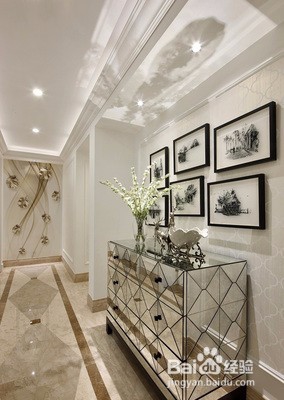 贴墙纸为什么要刷基膜？