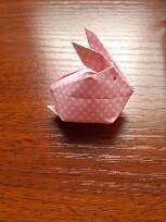 手工折出立体小兔子