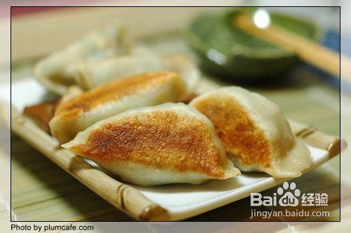 无水锅煎饺子的做法