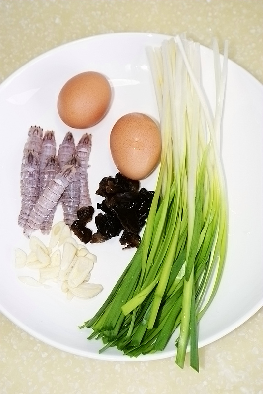 韭黄炒虾爬子肉