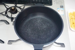 午餐肉蝴蝶意面的做法