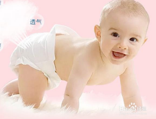 如何给宝宝正确的穿纸尿裤，才能防测漏？