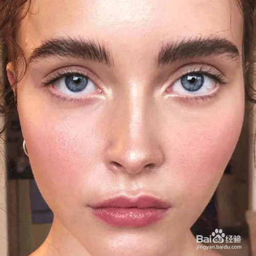 先涂遮瑕还是粉底液