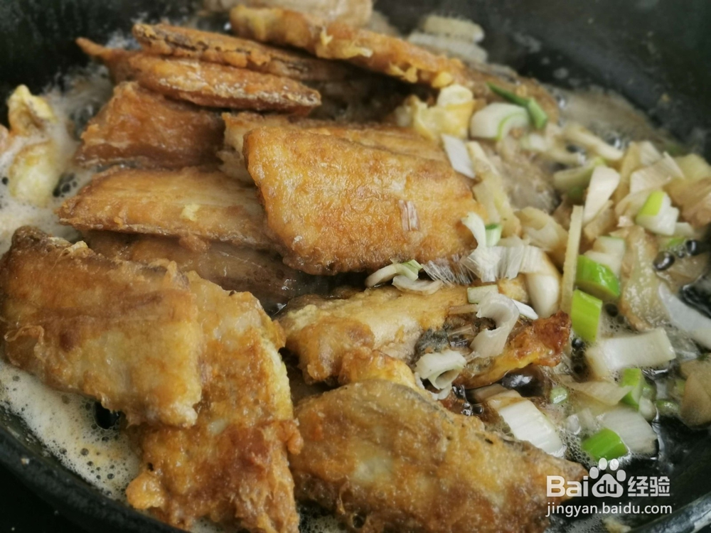 美味家庭版红烧带鱼段