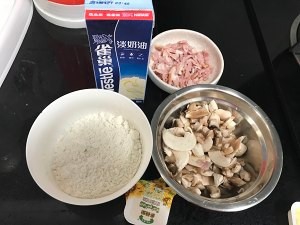 美食汤羹--奶油蘑菇汤