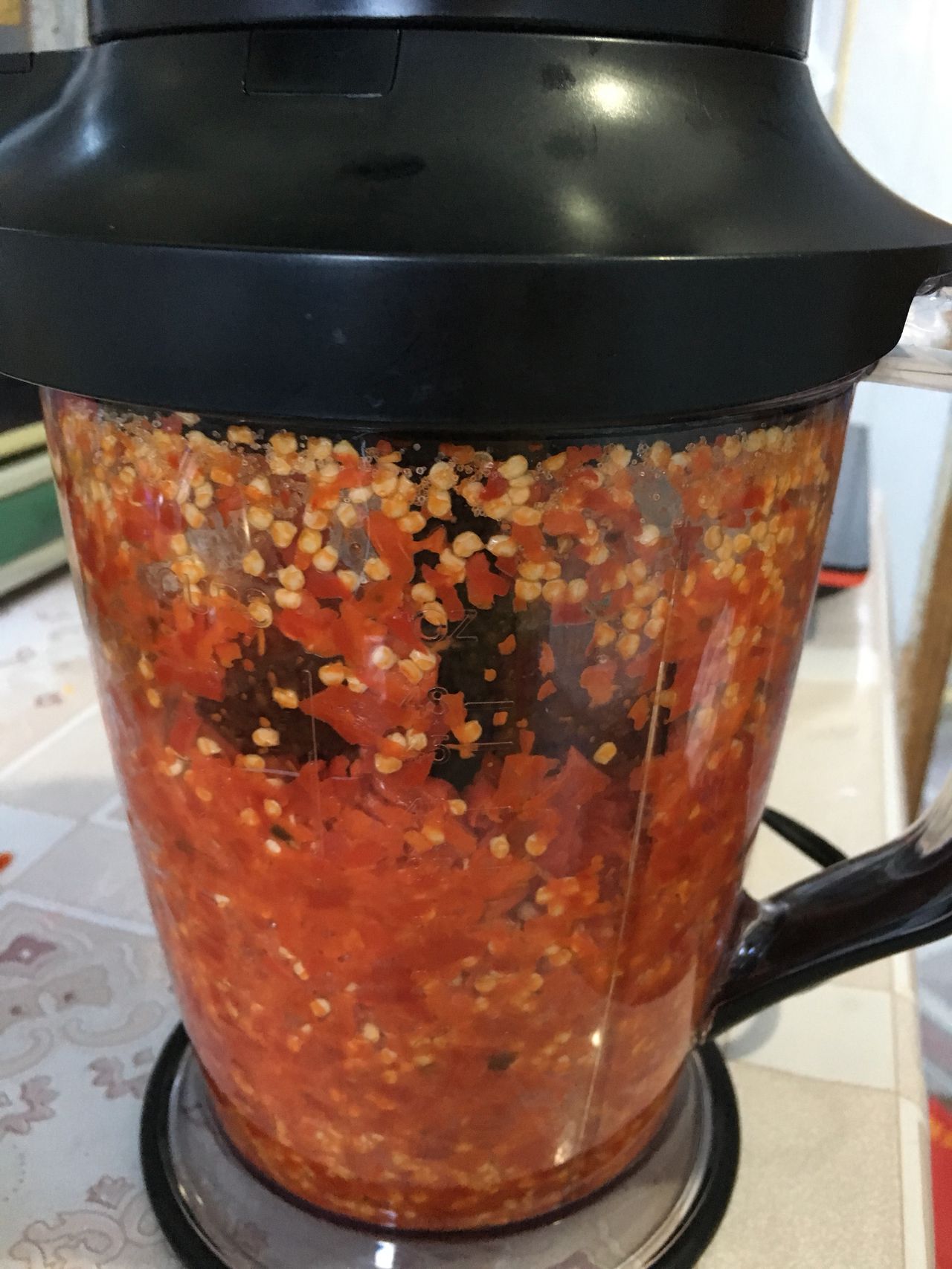 鲜辣的蒜蓉辣椒酱,刚好可以下饭哦