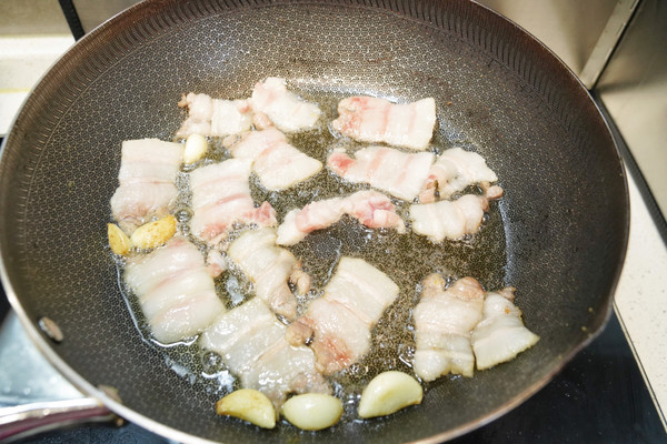 魔芋五花肉腐皮笋丝煲