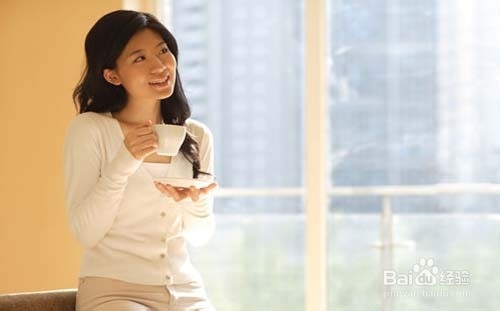 养阴润肺的保健饮品——百合莲藕梨汤