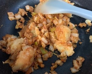 食补养生金枪鱼辣白菜土豆泥