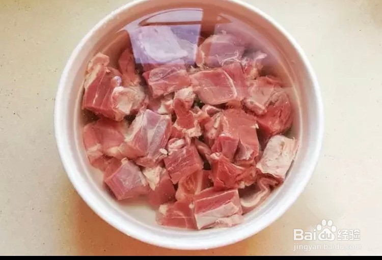 冬季滋补菜肴——萝卜炖羊肉