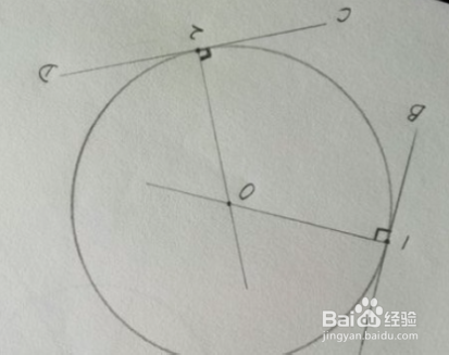怎么找到一个圆的圆心?