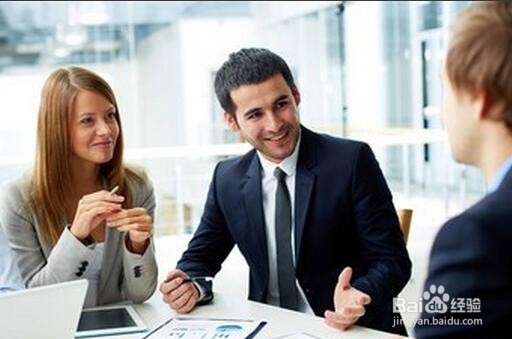 如何赞美理性的男人——间接赞美