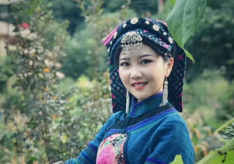 《幺妹住在十三寨》歌曲作者是谁