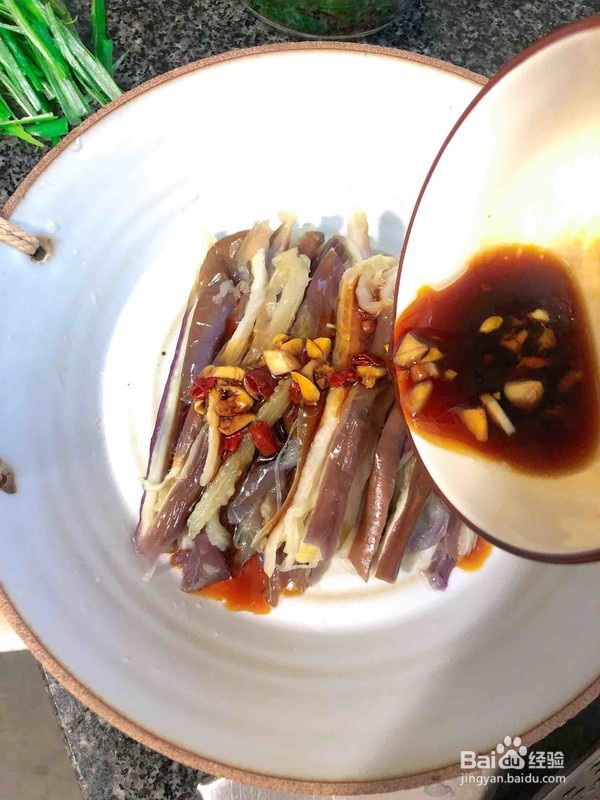 美味手撕茄子的做法