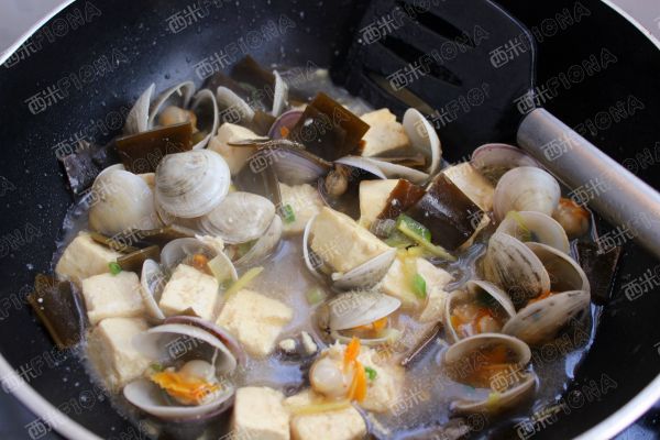 蛤蜊豆腐炖海带