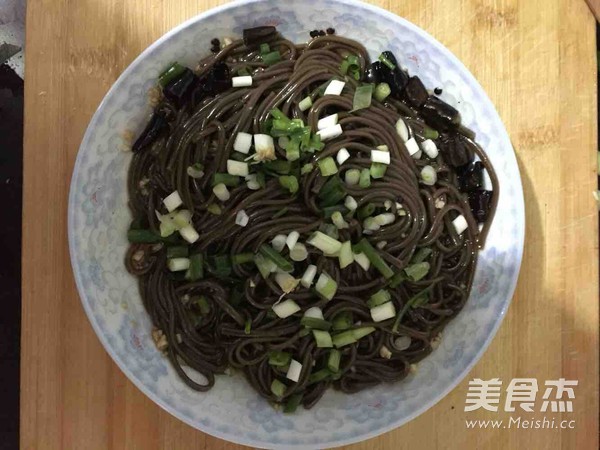 凉拌厥根粉的做法