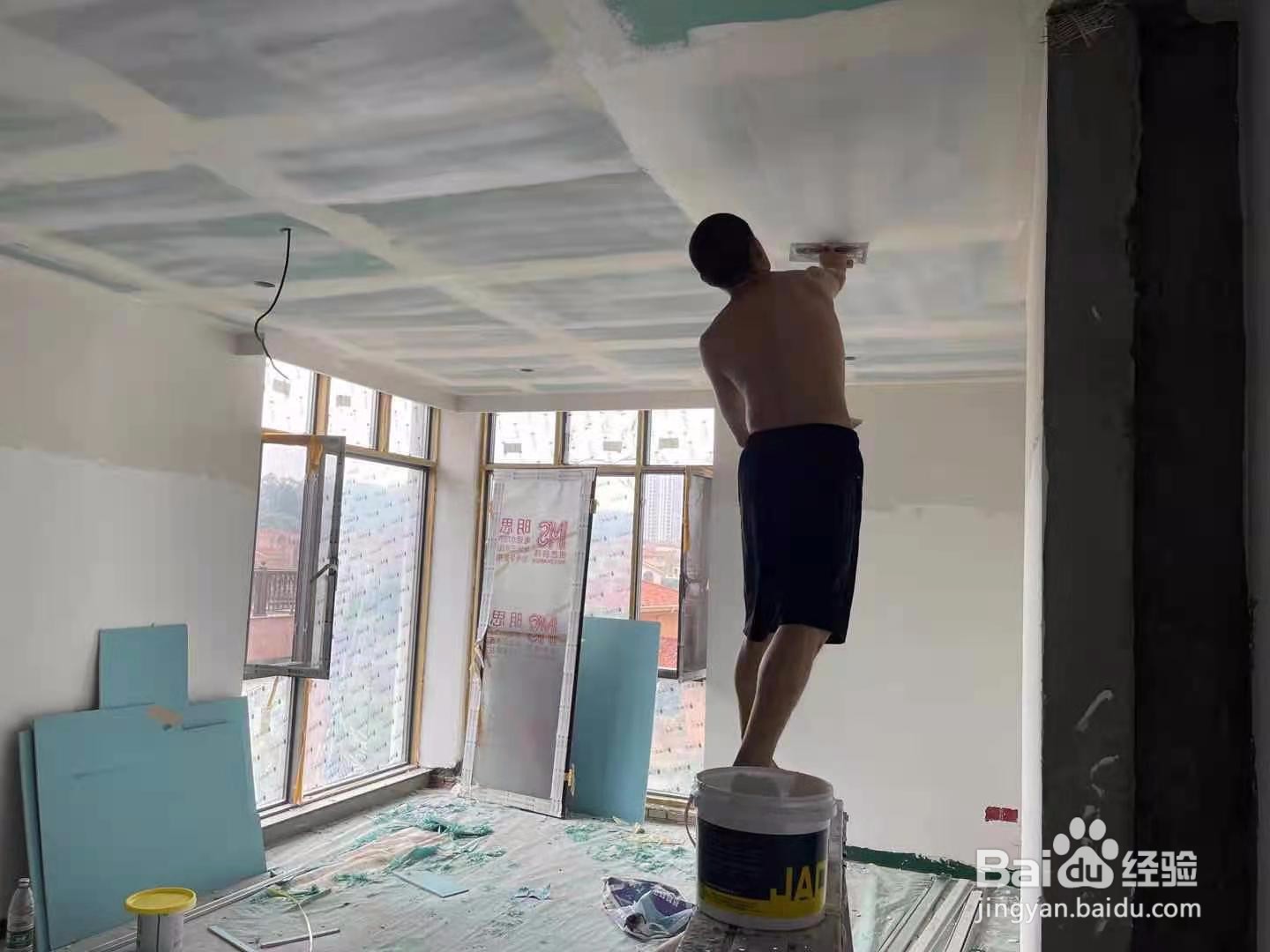 石膏板吊顶掉漆是什么原因及处理方法