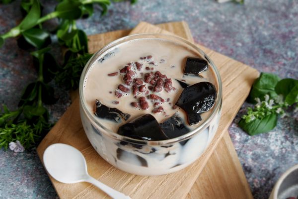 蜜豆牛奶龟苓膏