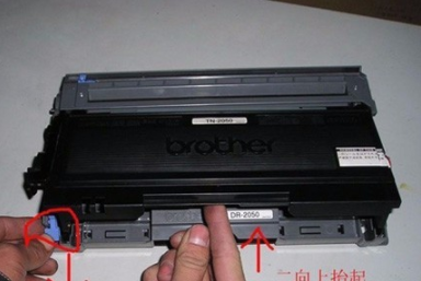 激光打印机打出的字可以擦掉怎么回事