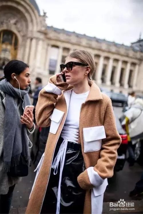 王凯丽长大衣里面套裙子,竟然这么好看!