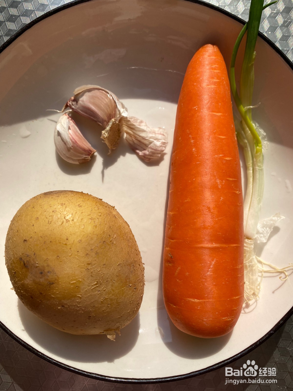 胡萝卜炒土豆丝的做法