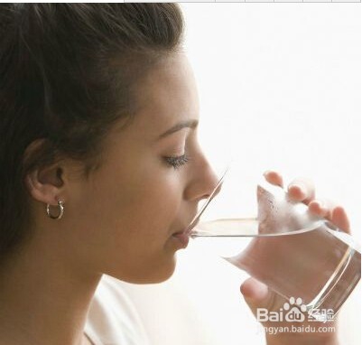 怎么喝水最健康 最合理，每天喝多少水合适？