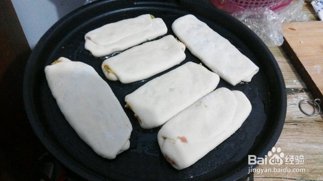 榨菜肉锅贴的做法