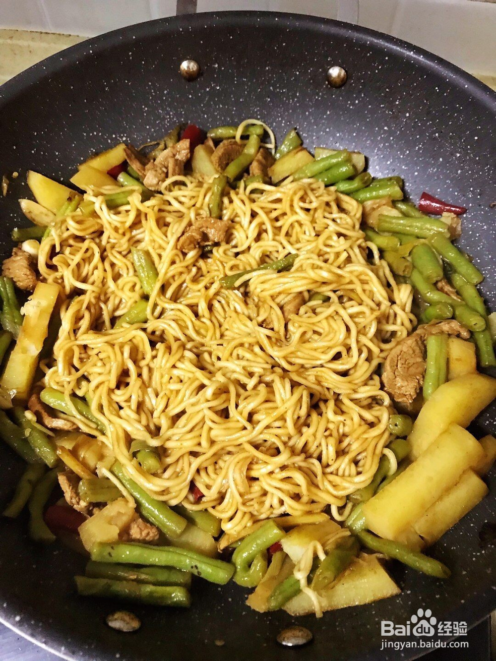 豆角土豆焖面，一学就会。