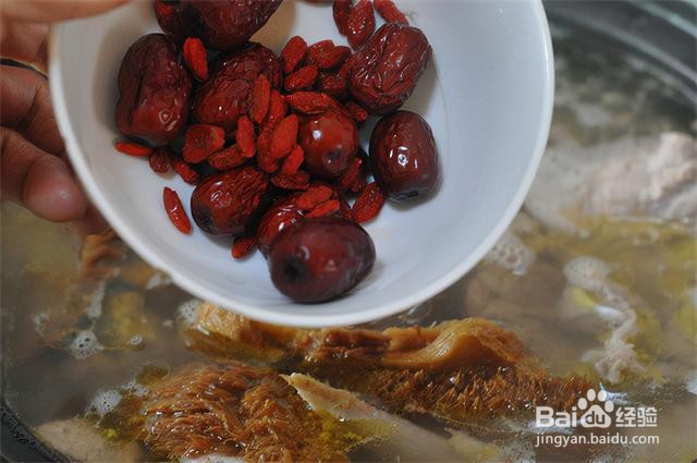 家庭自制猴头菇鸡汤