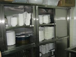 酒店厨房不锈钢厨具的清洁小窍门: